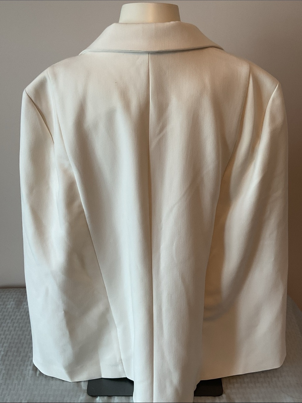 Dynamite Cape Blazer - Picture 5 of 12